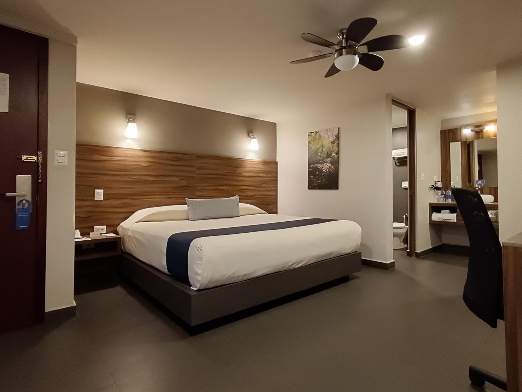 Hotel Panamerican Пуебла Екстериор снимка
